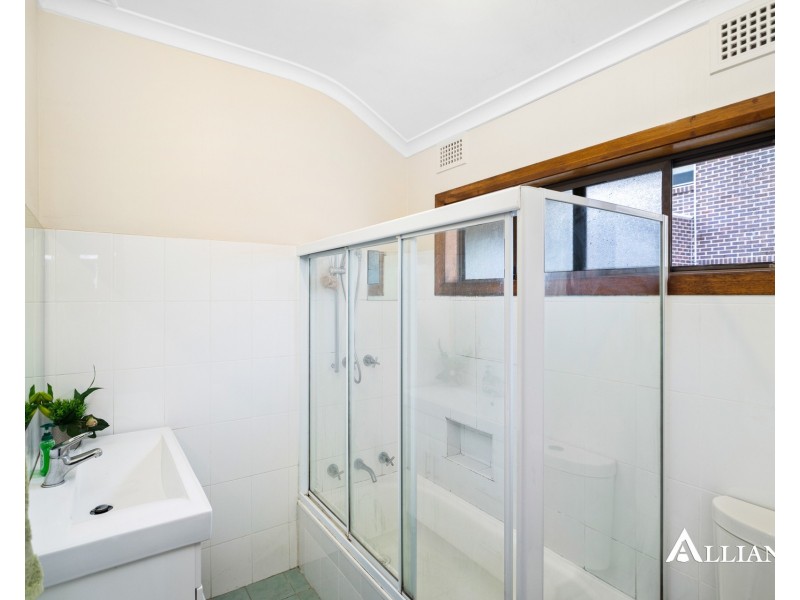 23 Edinburgh Drive, Revesby Heights NSW 2212