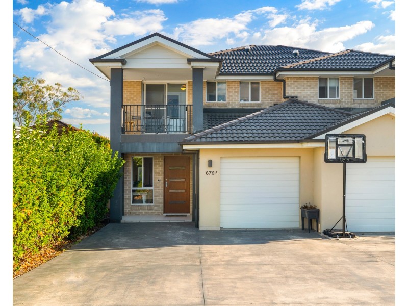676A Henry Lawson Drive, East Hills NSW 2213