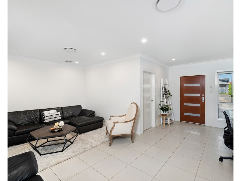 676A Henry Lawson Drive, East Hills NSW 2213