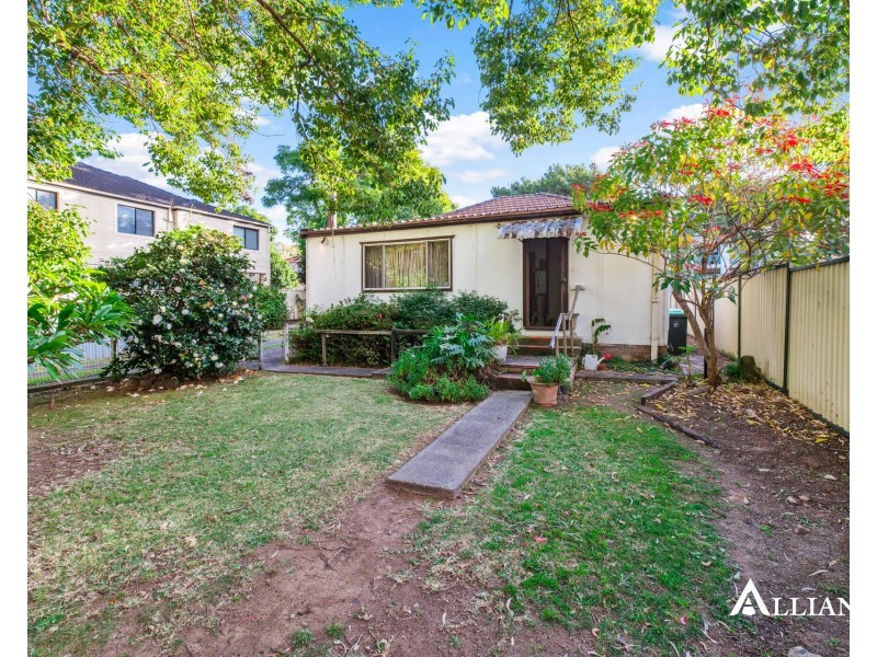 7 William Street, Condell Park NSW 2200
