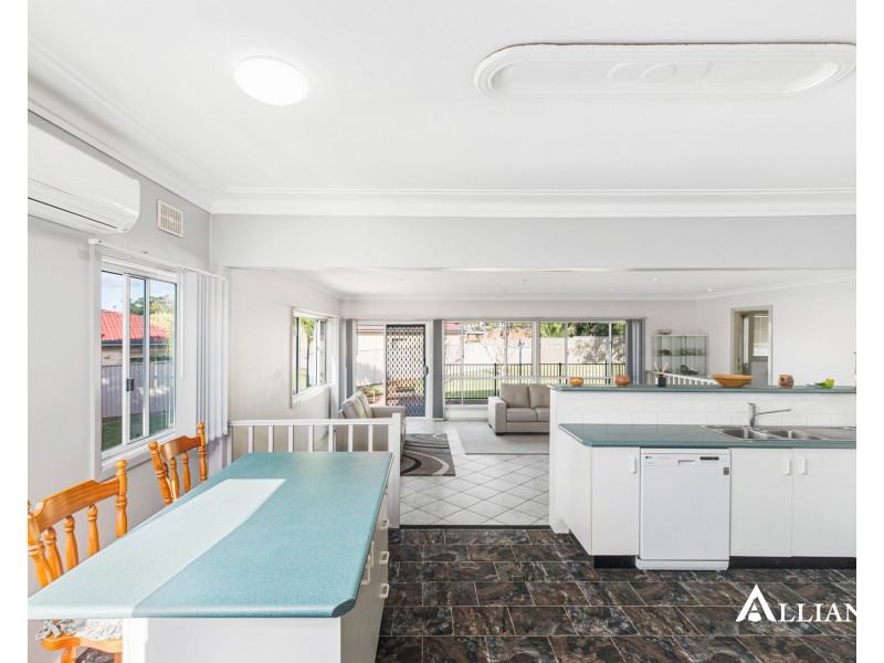 13 Roslyn Avenue, Panania NSW 2213