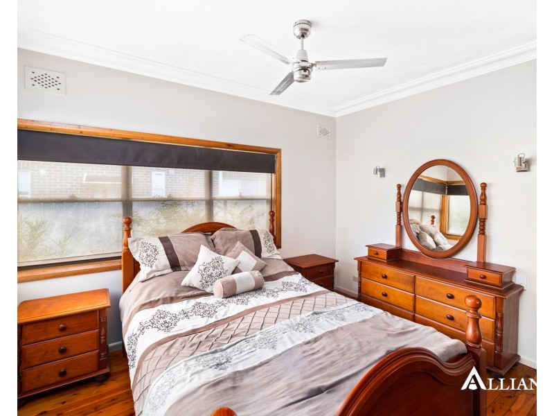 23 Edinburgh Drive, Revesby Heights NSW 2212