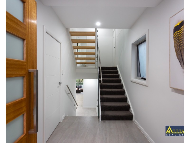 14 Karen Avenue, Picnic Point NSW 2213