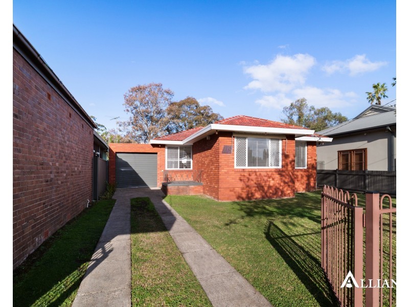 115 Lambeth Street, Panania NSW 2213