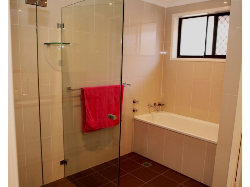 9 Lone Pine Avenue, Milperra NSW 2214