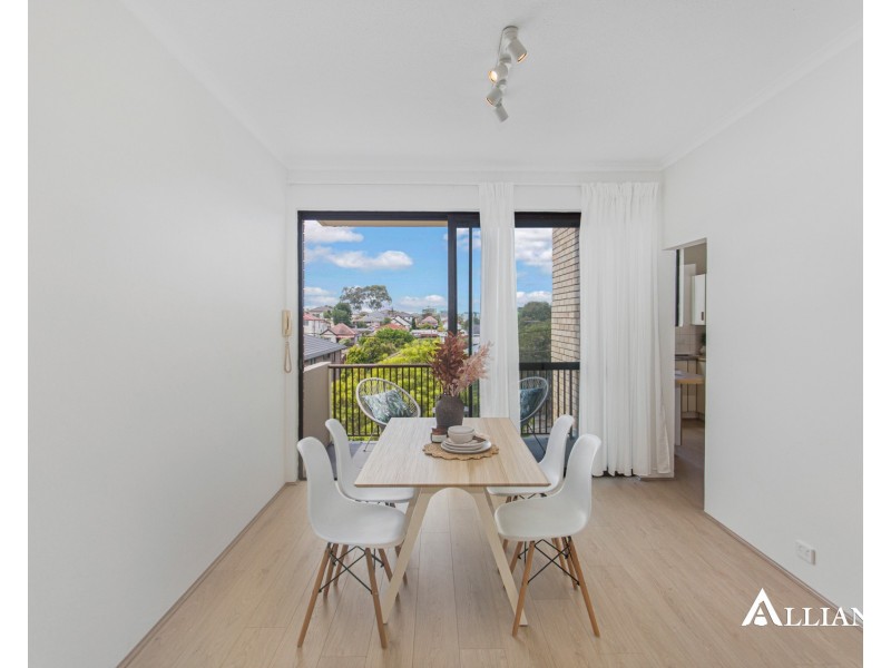 8/5-7 Willison Road, Carlton NSW 2218