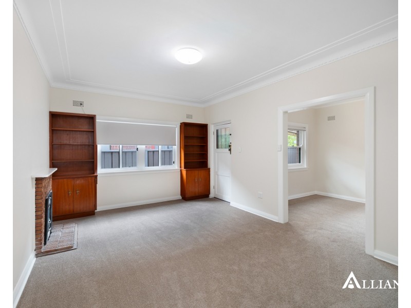 26 Blenman Avenue, Punchbowl NSW 2196