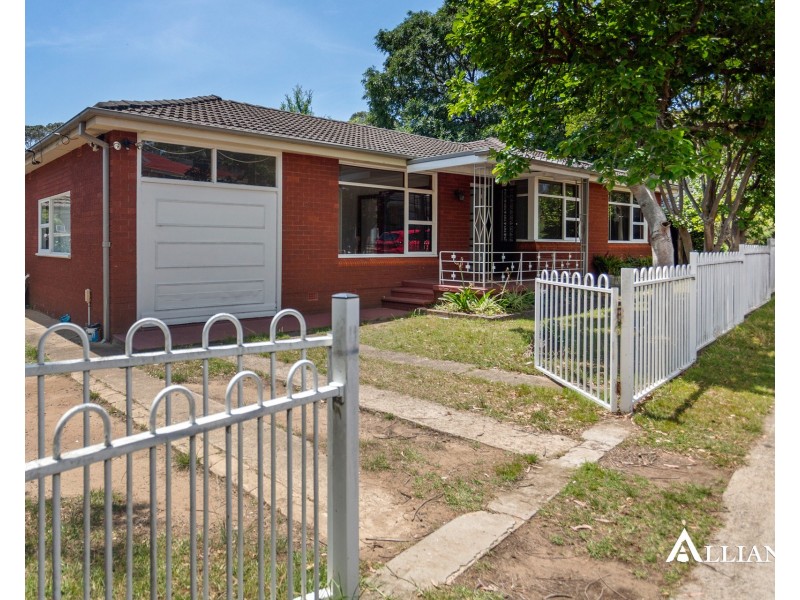40 Monie Avenue, East Hills NSW 2213