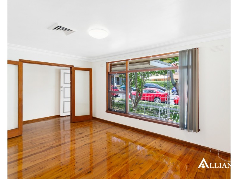 40 Monie Avenue, East Hills NSW 2213