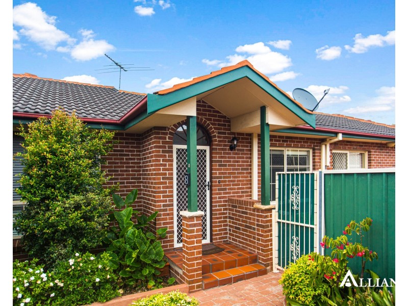 8/135 Lambeth Street, Picnic Point NSW 2213