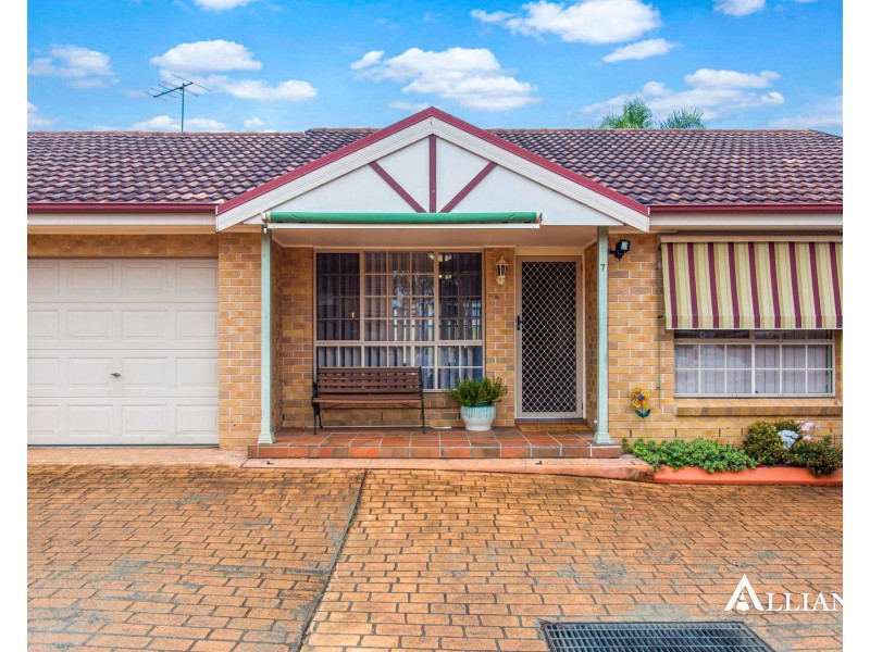 7/141-143 Lambeth Street, Picnic Point NSW 2213