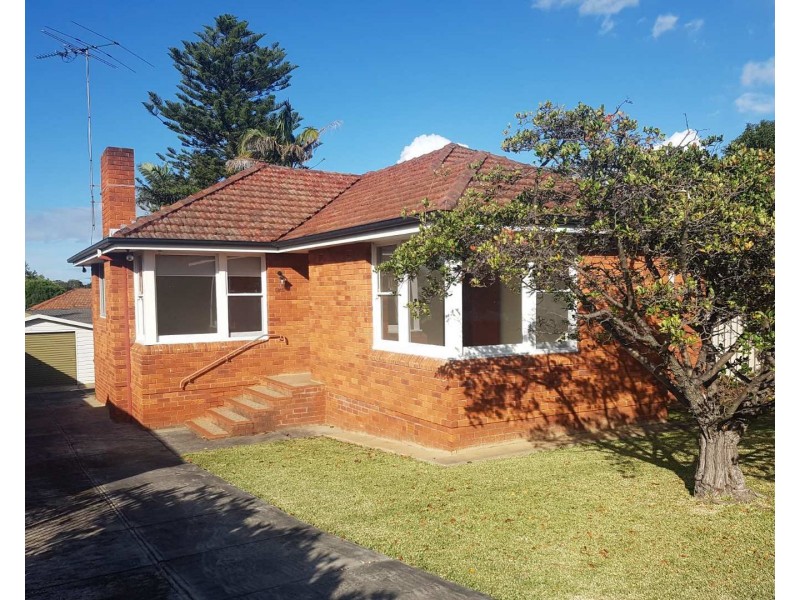 1 Lesley Avenue, Revesby NSW 2212