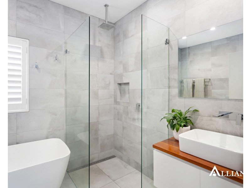 29 Stretham Avenue, Picnic Point NSW 2213