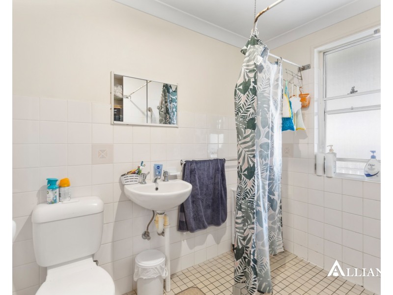 25 Willan Drive, Cartwright NSW 2168