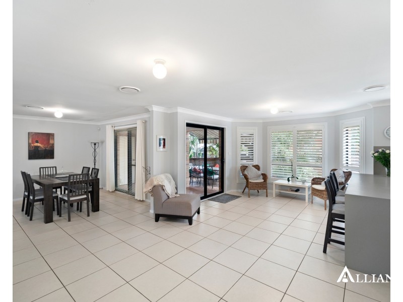 208 Lambeth Street, Picnic Point NSW 2213