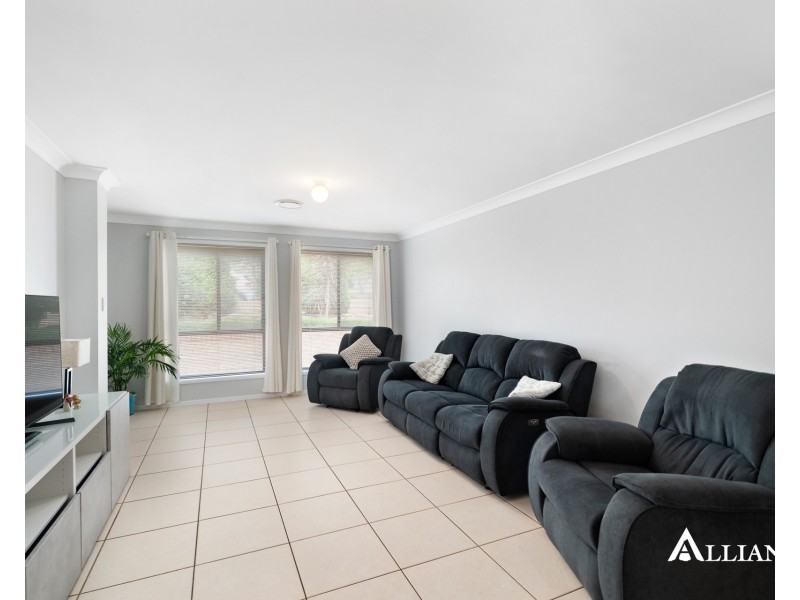 208 Lambeth Street, Picnic Point NSW 2213