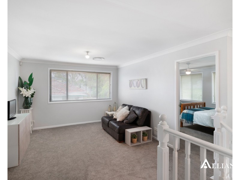 208 Lambeth Street, Picnic Point NSW 2213