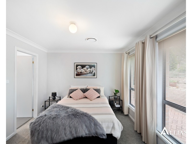 208 Lambeth Street, Picnic Point NSW 2213