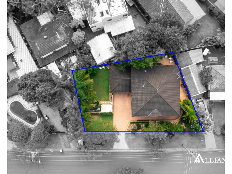 208 Lambeth Street, Picnic Point NSW 2213