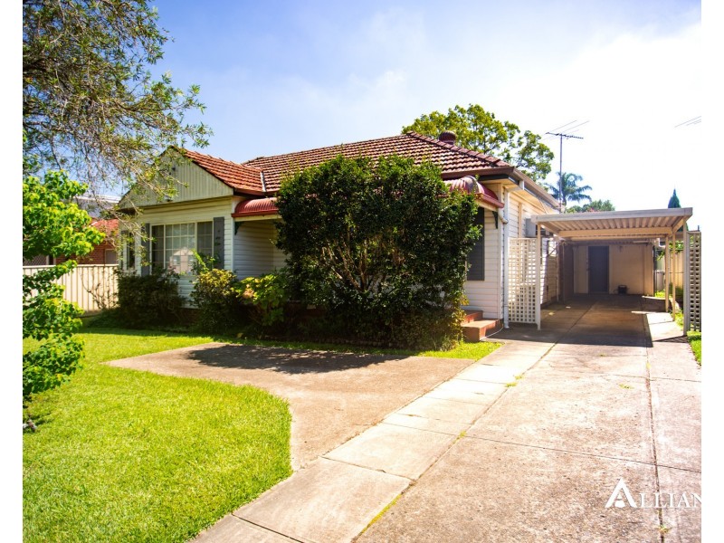 10 Ferndale Road, Revesby NSW 2212