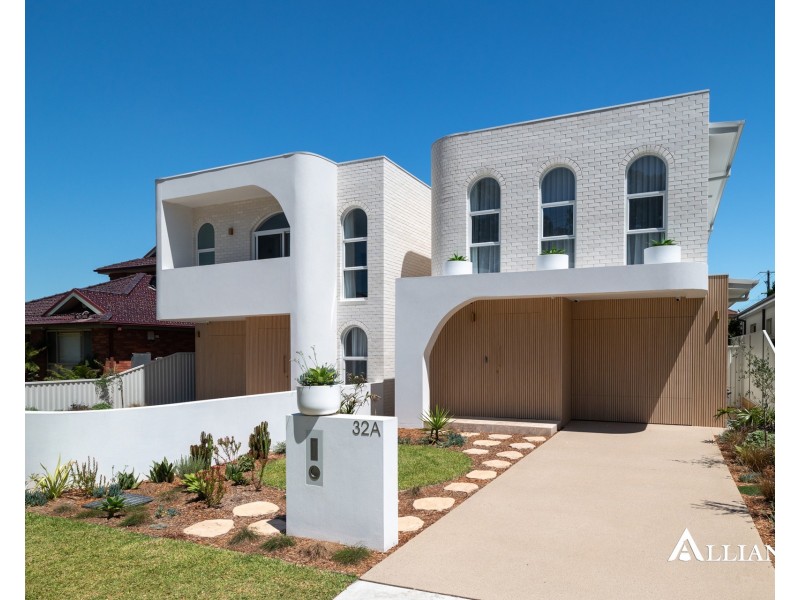 32A Kathleen Parade, Picnic Point NSW 2213