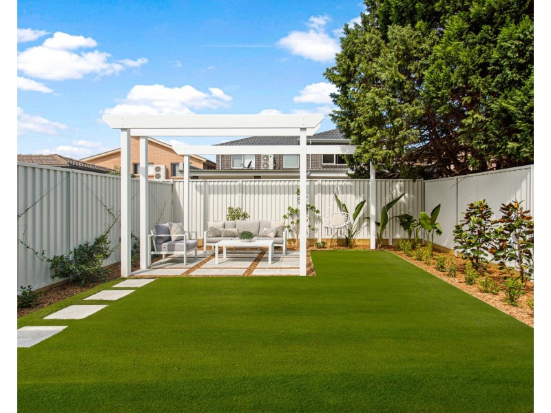 9A Parkview Avenue, Picnic Point NSW 2213