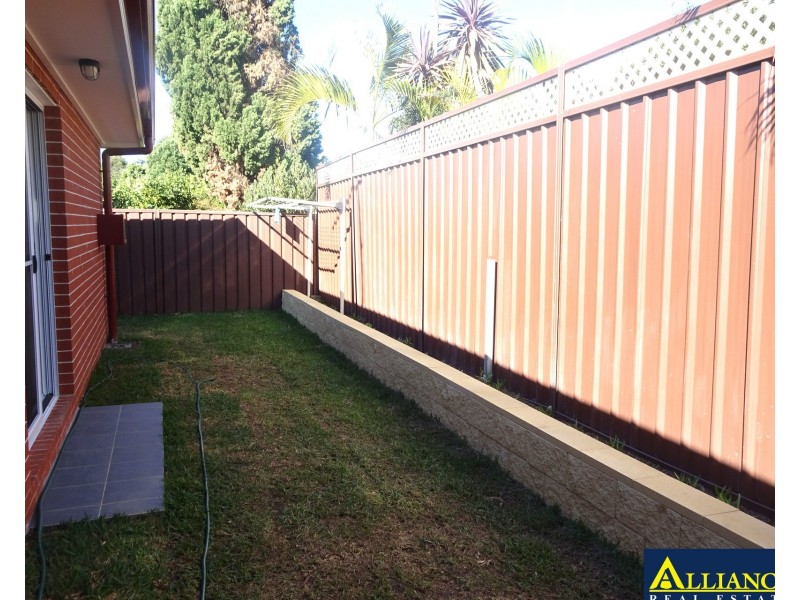 1/17 Eynham Road, Milperra NSW 2214