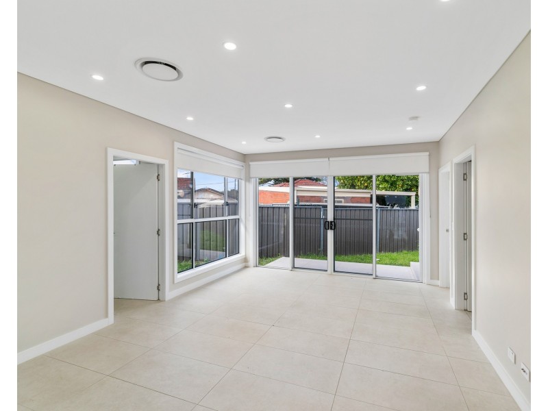 1/18 Somme Crescent, Milperra NSW 2214