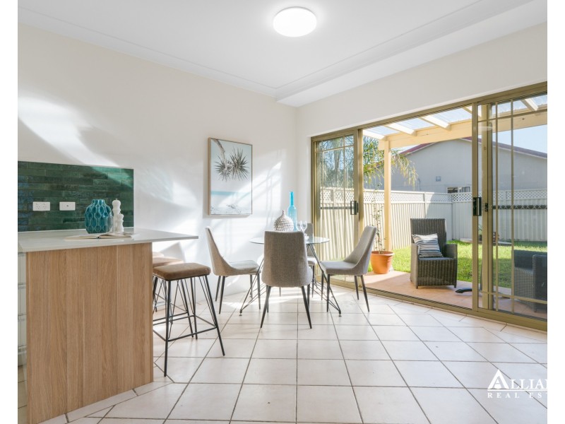 2/14 Kingston Avenue, Panania NSW 2213