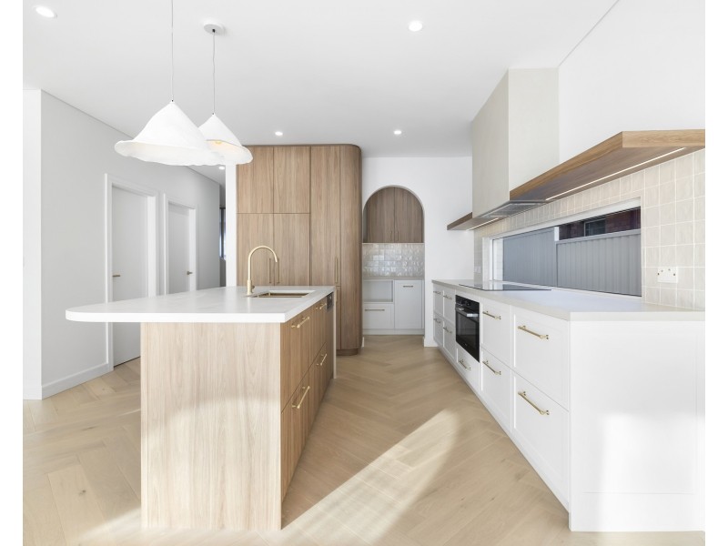 32 Kathleen Parade, Picnic Point NSW 2213