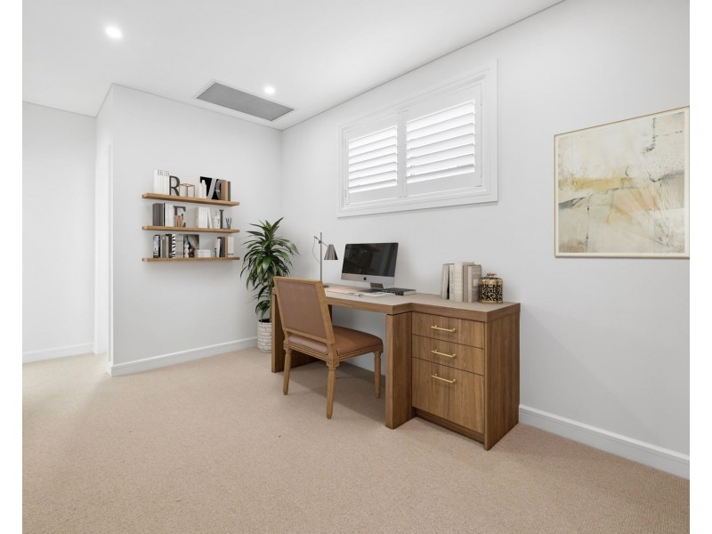 32 Kathleen Parade, Picnic Point NSW 2213