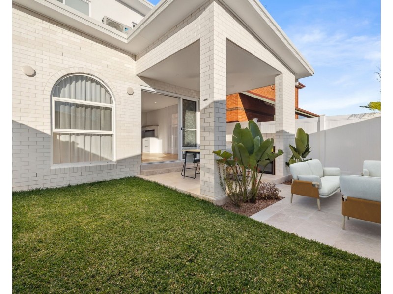 32 Kathleen Parade, Picnic Point NSW 2213