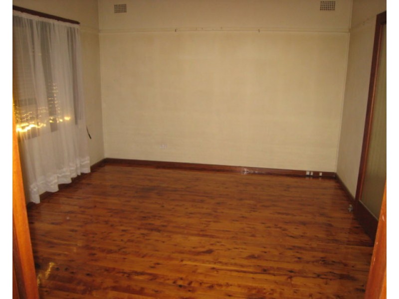 53 Picnic Point Road, Panania NSW 2213