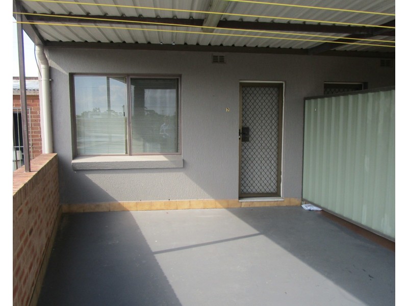 2/182 Tower Street, Panania NSW 2213