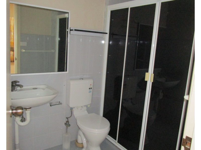 2/182 Tower Street, Panania NSW 2213