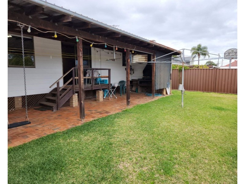 102 Kennedy Street, Picnic Point NSW 2213