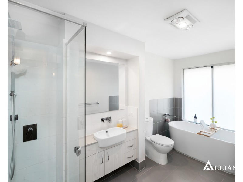 1 Sunshine Parade, Peakhurst Heights NSW 2210