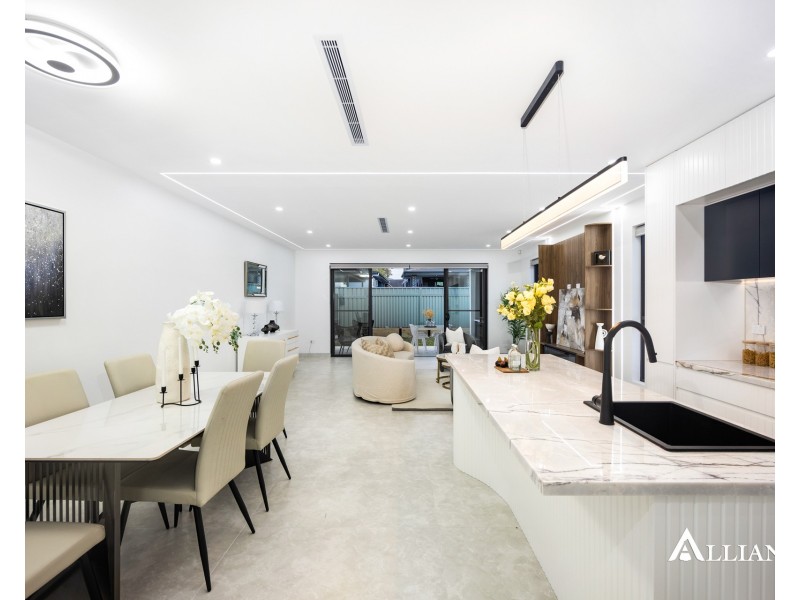 21A Edinburgh Drive, Revesby Heights NSW 2212