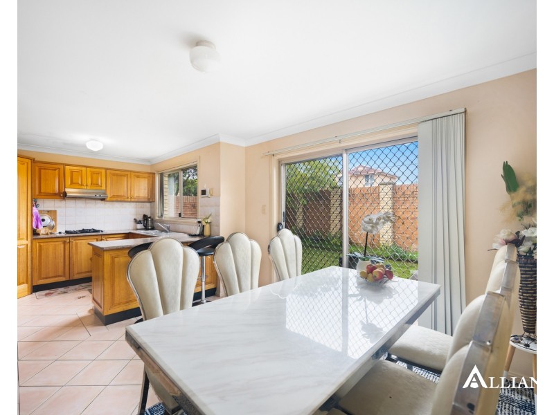 2/82-86 Sherwood Street, Revesby NSW 2212