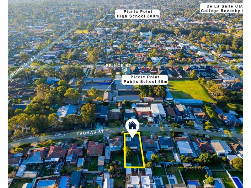 16 Thomas Street, Picnic Point NSW 2213