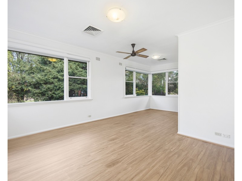 54 Austin Boulevard, Picnic Point NSW 2213