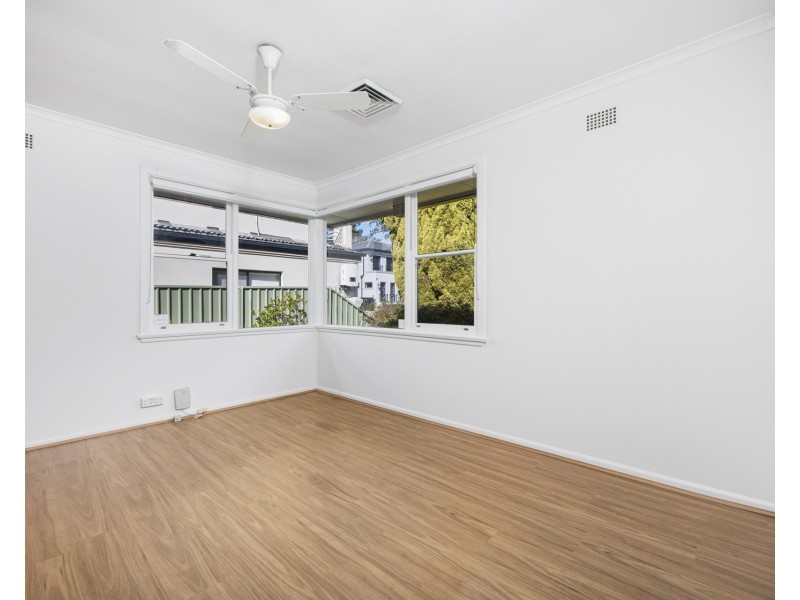 54 Austin Boulevard, Picnic Point NSW 2213