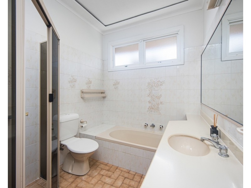 54 Austin Boulevard, Picnic Point NSW 2213