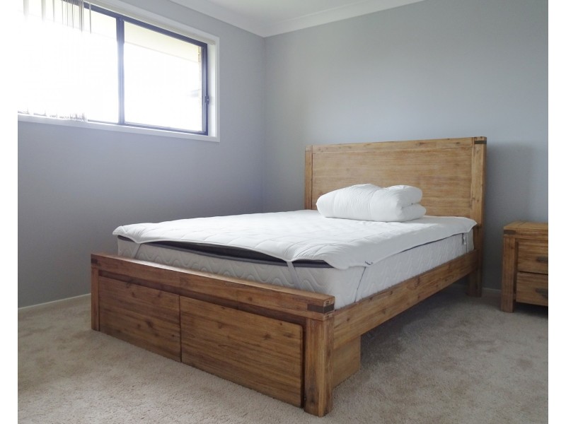 2 Kerrie Crescent, Panania NSW 2213