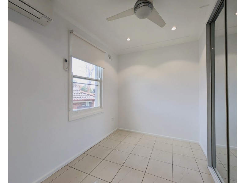 11 Sealy Street, Mount Lewis NSW 2190