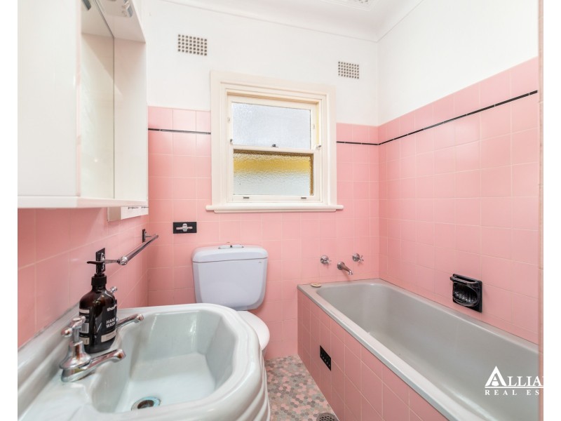 63 Ramsay Road, Picnic Point NSW 2213