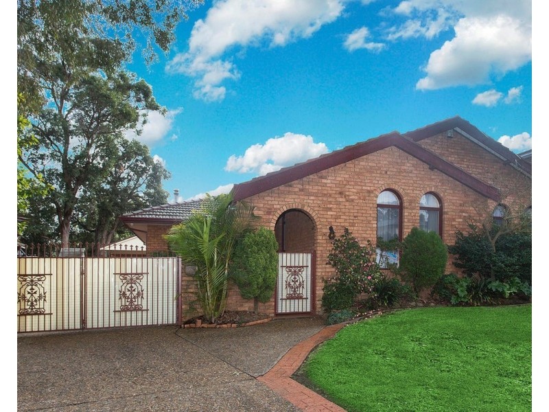 92 Victor Avenue, Picnic Point NSW 2213