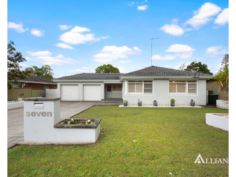 7 Burbank Avenue, East Hills NSW 2213