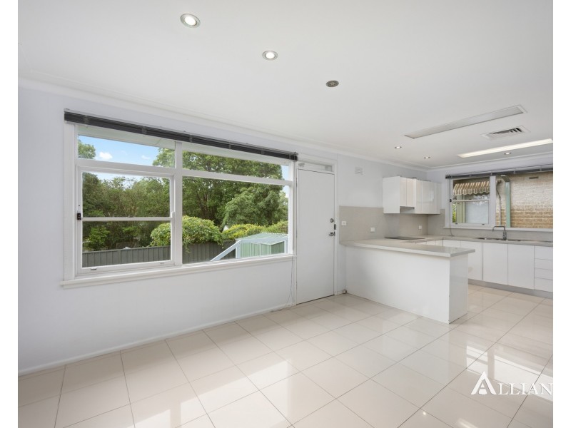 7 Burbank Avenue, East Hills NSW 2213