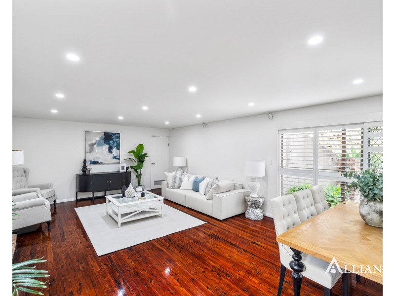 16 Carinya Road, Picnic Point NSW 2213